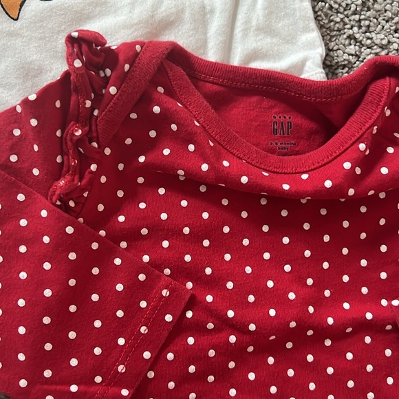 ♥️ Baby GAP Valentine’s Day Disney bundle - Picture 2 of 9